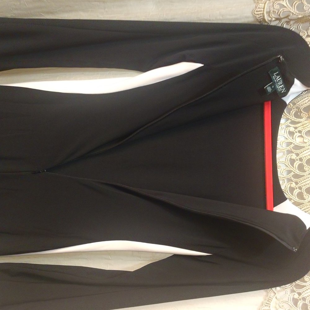 Dress - Picture 2 of 6